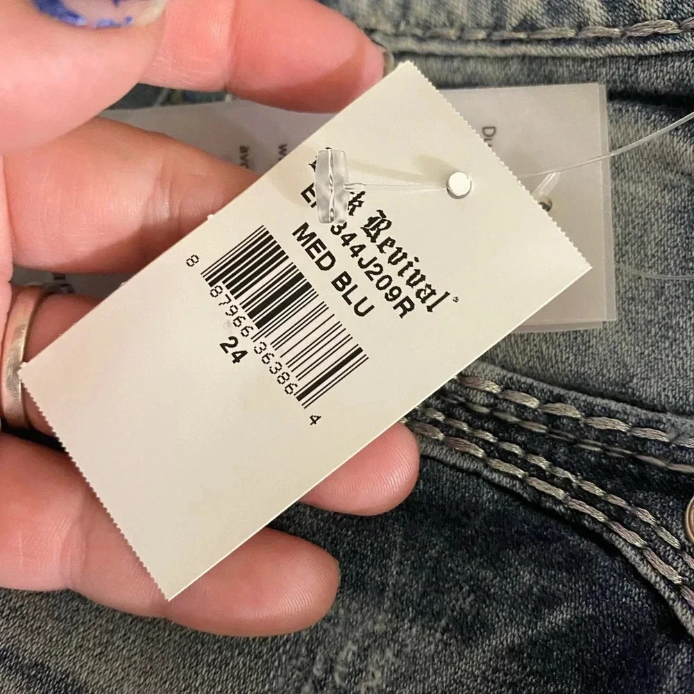 ROCK REVIVAL NWT Barbila Straight Embellished Jeans - Picture 10 of 16